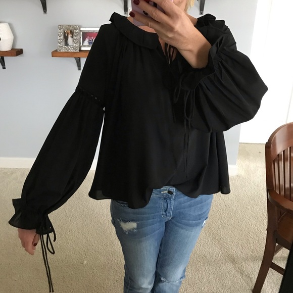 Black Ruffle Detail Tunic Top - Picture 2 of 7